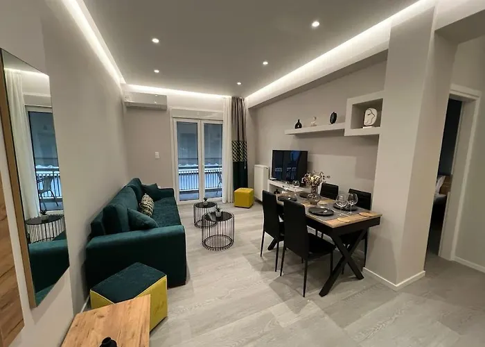 Luxury Apartment Near Acropolis